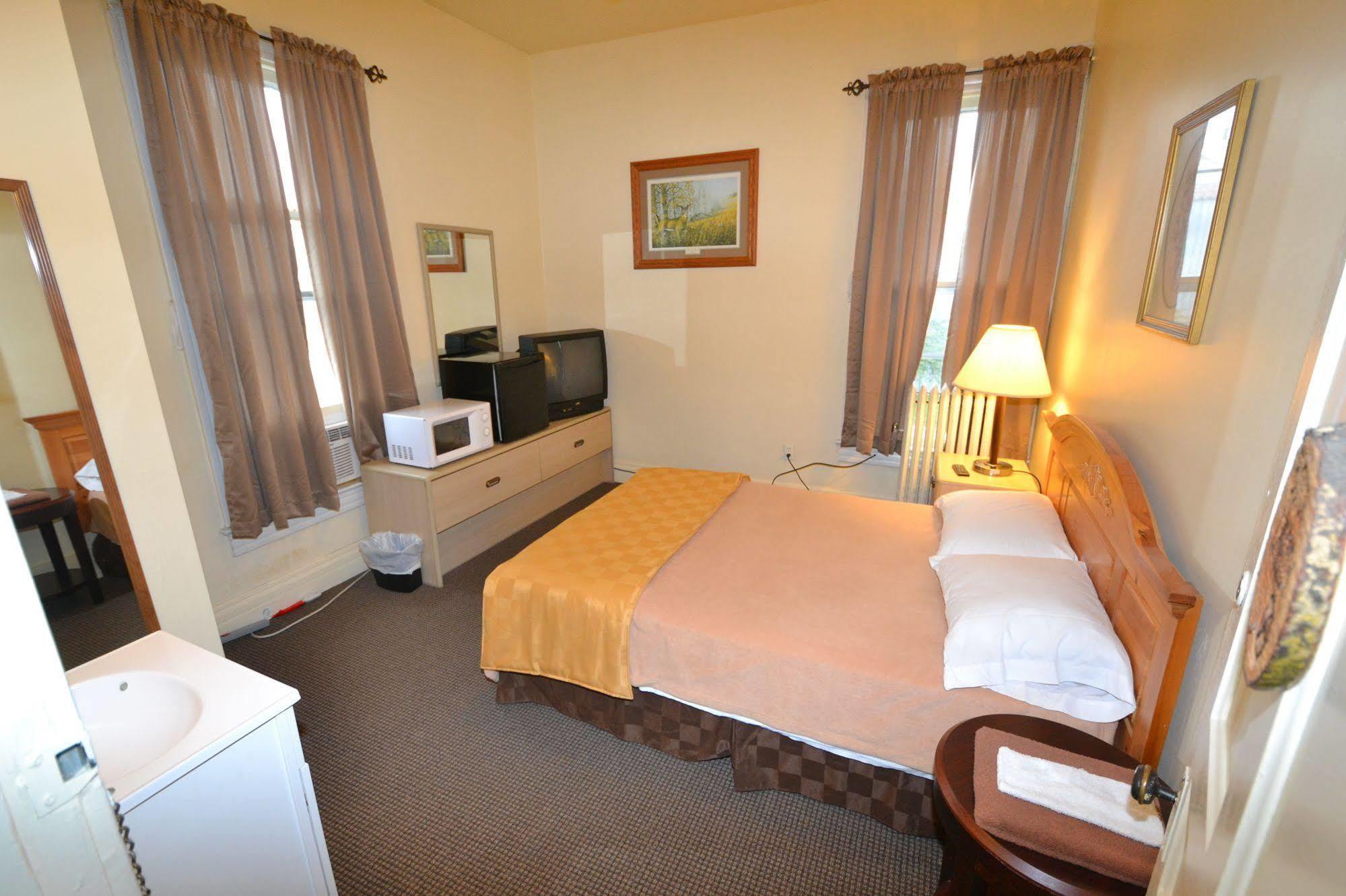 Perfect Stay Inn & Suites Blair ภายนอก รูปภาพ
