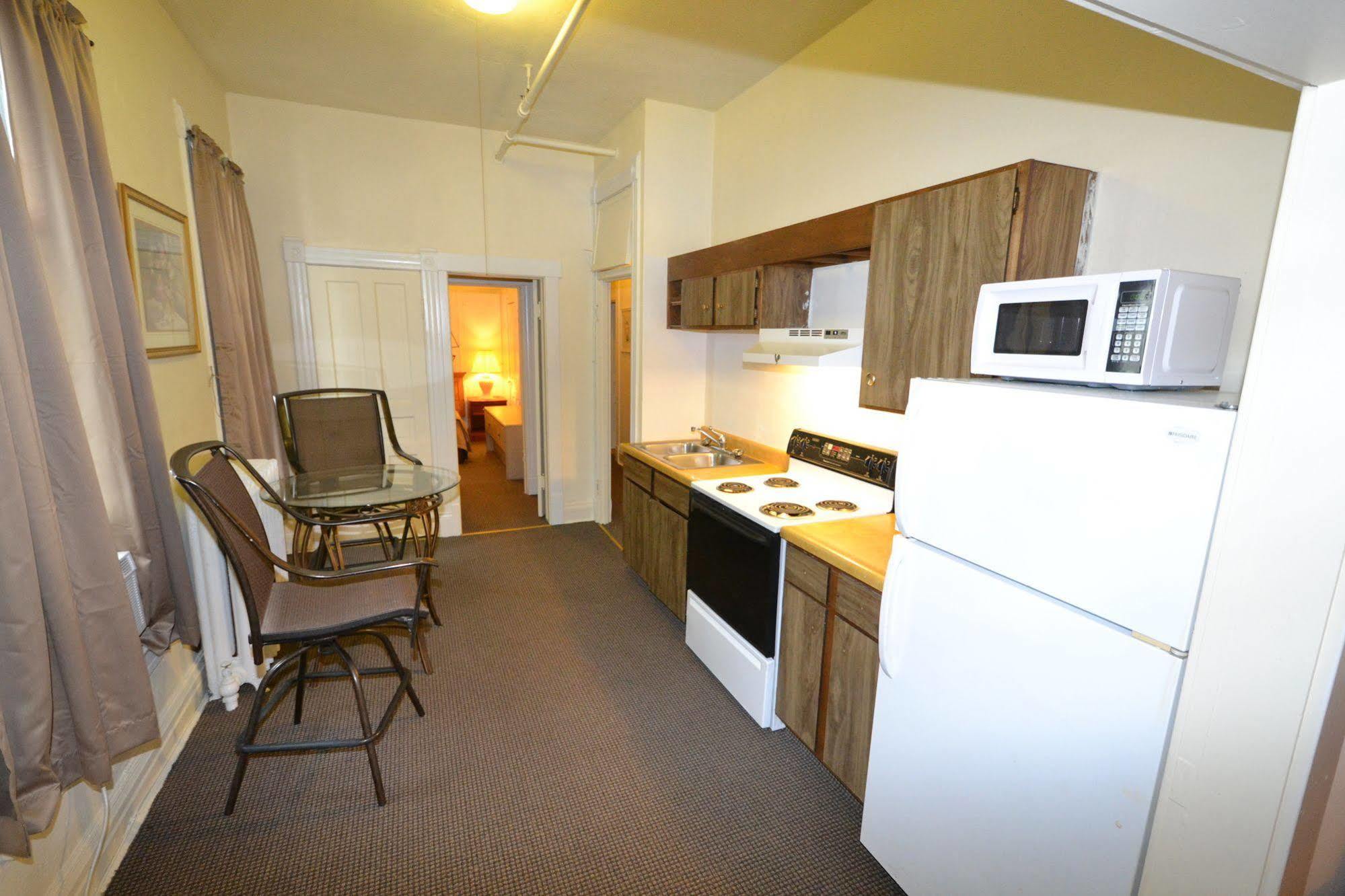 Perfect Stay Inn & Suites Blair ภายนอก รูปภาพ