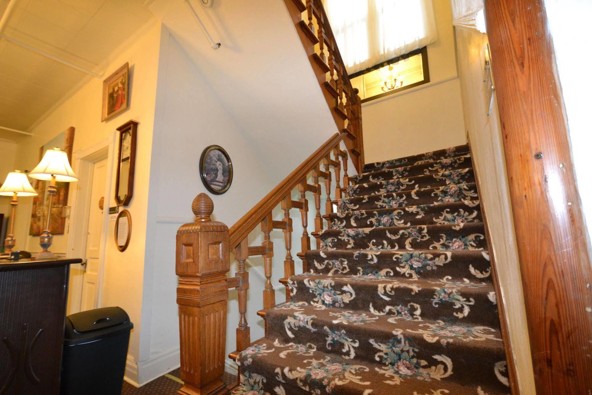 Perfect Stay Inn & Suites Blair ภายนอก รูปภาพ